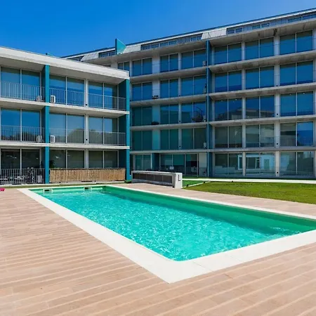 Apartmán Blue Breeze | Pool View, Gym & Balcony *