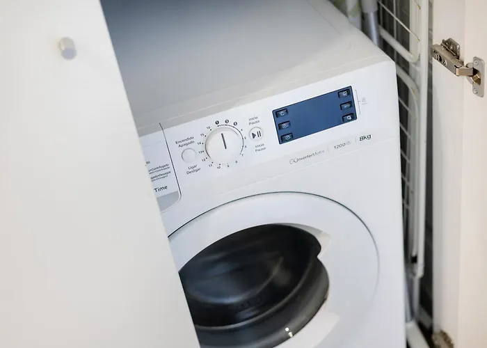 Blue Breeze Espinho | Pool View, Gym & Balcony * エスピーニョ