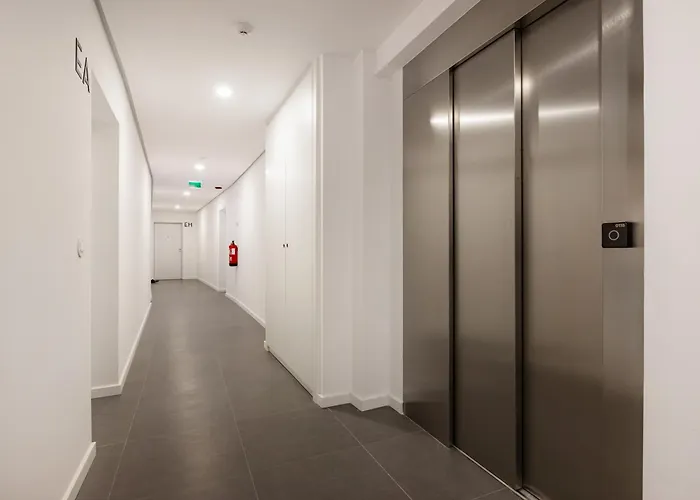 Blue Breeze Espinho | Pool View, Gym & Balcony アパート *