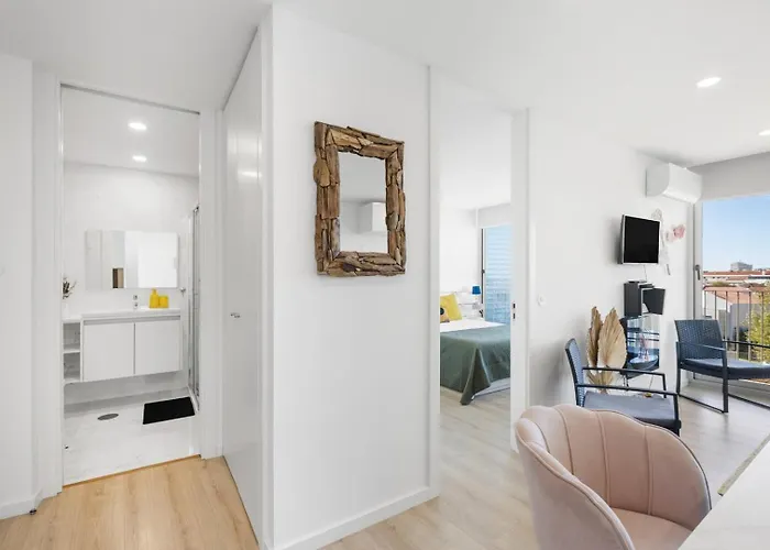 Blue Breeze | Pool View, Gym & Balcony Appartement Espinho (Aveiro)