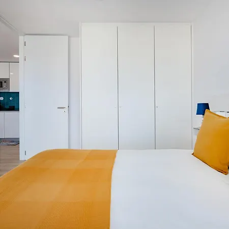 1br Sunny Vibes With Pool Espinho