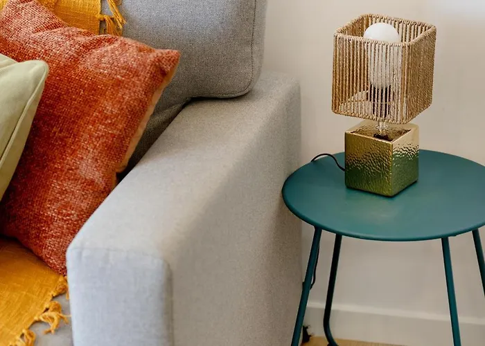 Blue Breeze | Pool View, Gym & Balcony 公寓